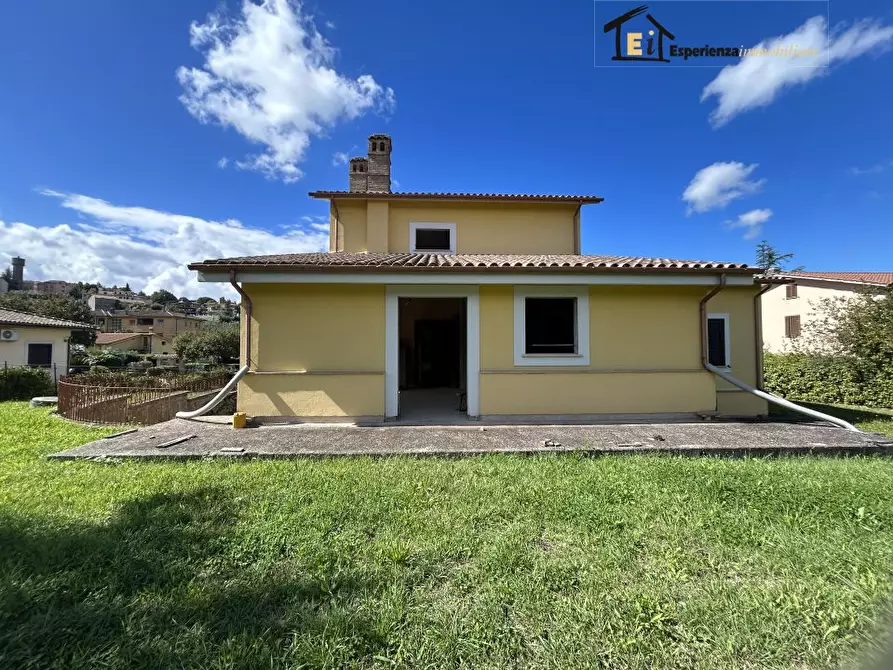 Immagine 3 di Villa in vendita  SNC a Cantalupo In Sabina
