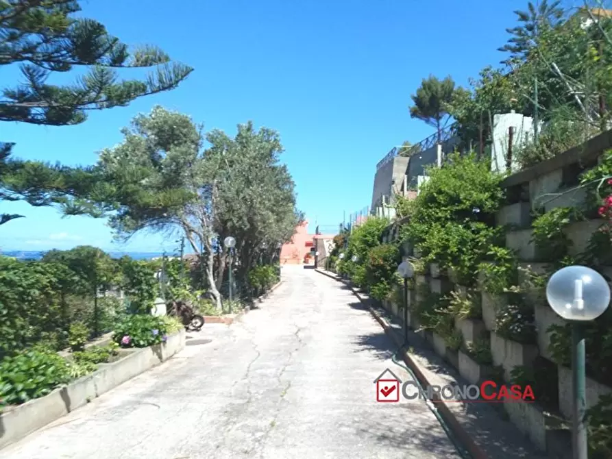 Immagine 2 di Villa in vendita  a Messina