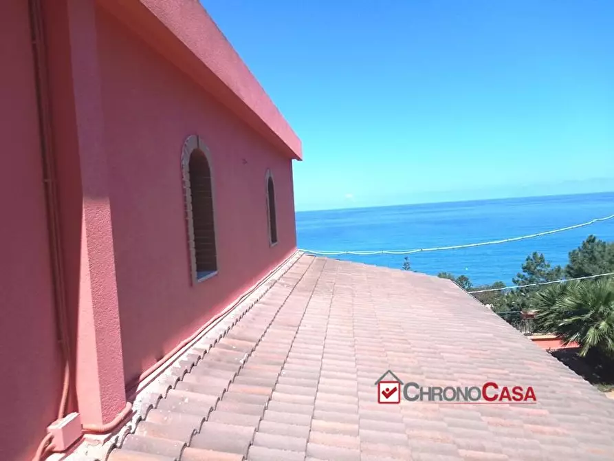 Immagine 3 di Villa in vendita  a Messina