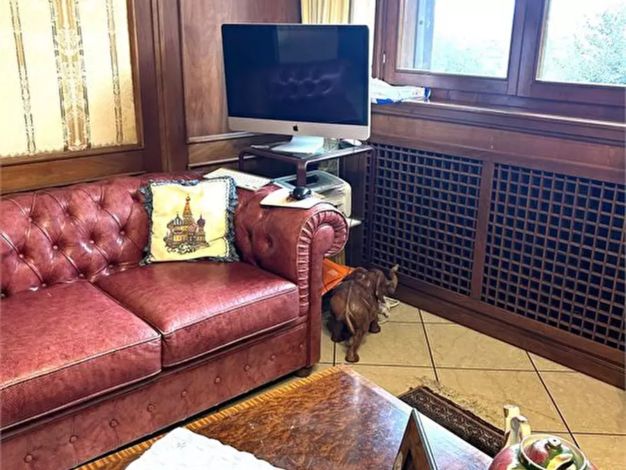 Immagine 8 di Villa in vendita  80 a Calvi Dell'umbria