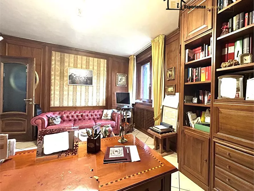 Immagine 9 di Villa in vendita  80 a Calvi Dell'umbria