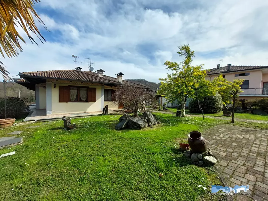 Immagine 2 di Villa in vendita  a Lessolo