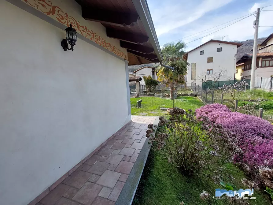 Immagine 10 di Villa in vendita  a Lessolo