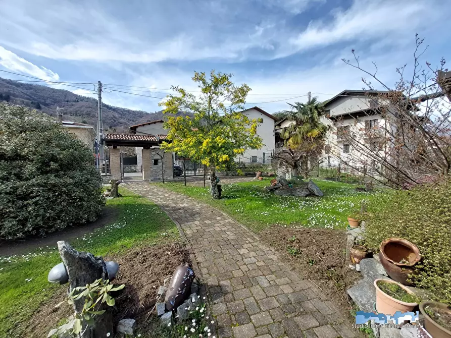 Immagine 8 di Villa in vendita  a Lessolo