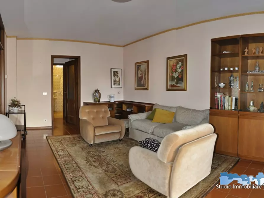 Immagine 2 di Villa in vendita  a Samone