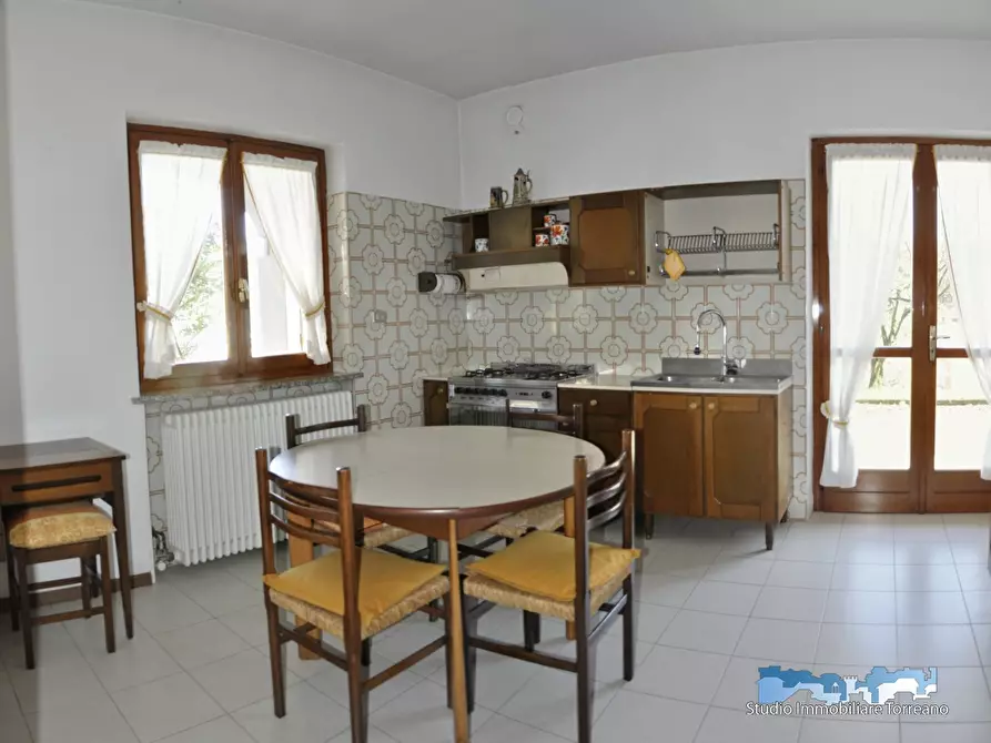 Immagine 4 di Villa in vendita  a Samone