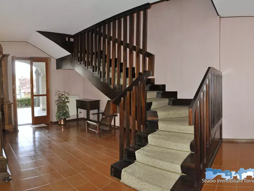 Immagine 9 di Villa in vendita  a Samone