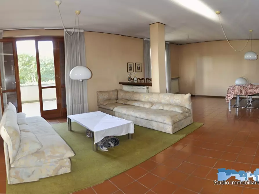 Immagine 10 di Villa in vendita  a Samone