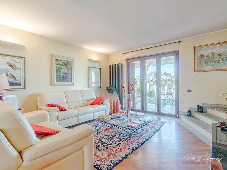 Immagine 8 di Villa in vendita  a Orbassano