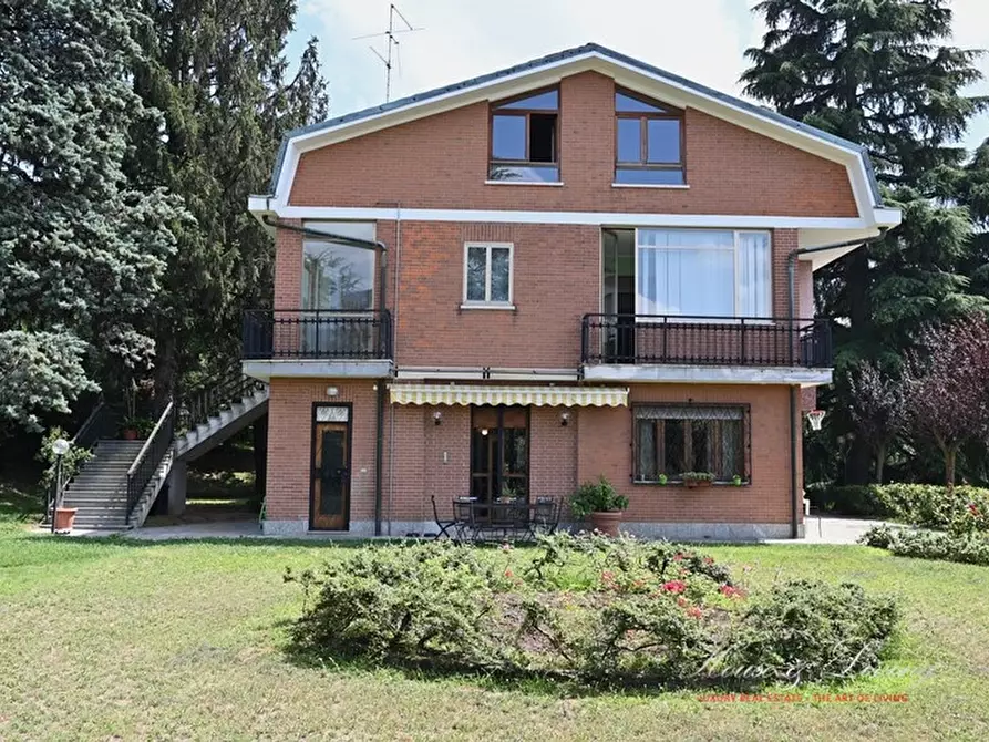 Immagine 1 di Villa in vendita  81 a Torino