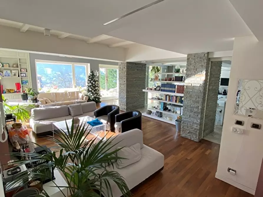 Immagine 9 di Villa in vendita  a Torino