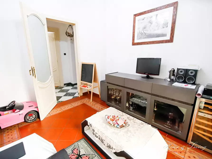 Immagine 10 di Villa in vendita  14 a Torino