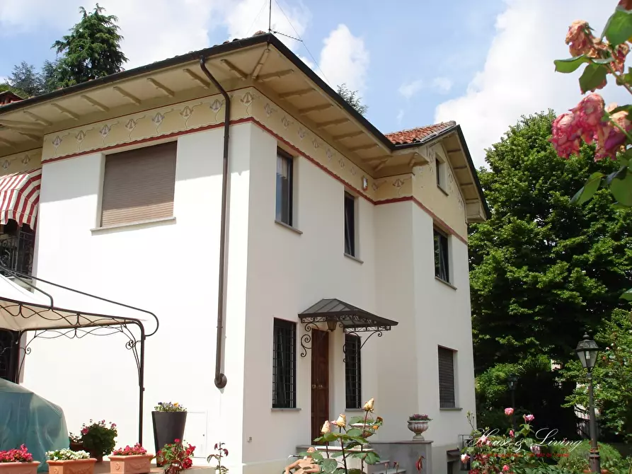 Immagine 1 di Villa in vendita  14 a Torino