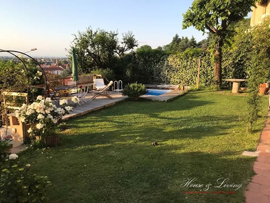 Immagine 9 di Villa in vendita  a Torino