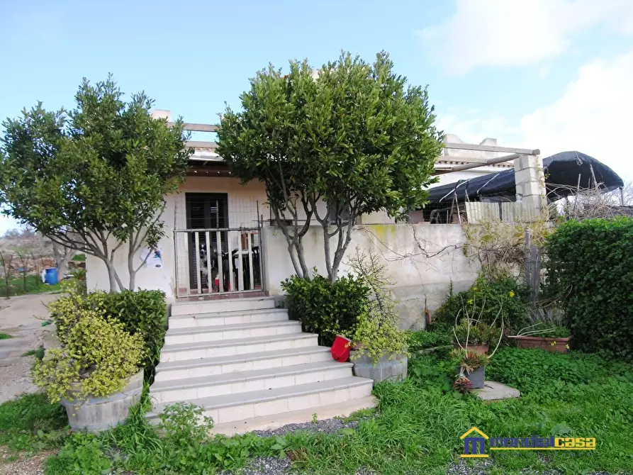 Immagine 1 di Villa in vendita  a Pachino