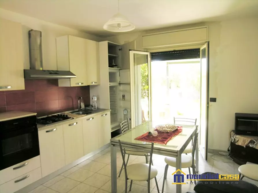 Immagine 4 di Villa in vendita  a Pachino