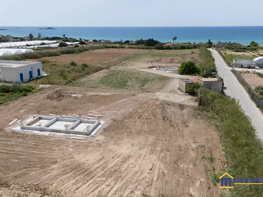 Immagine 9 di Villa in vendita  a Pachino