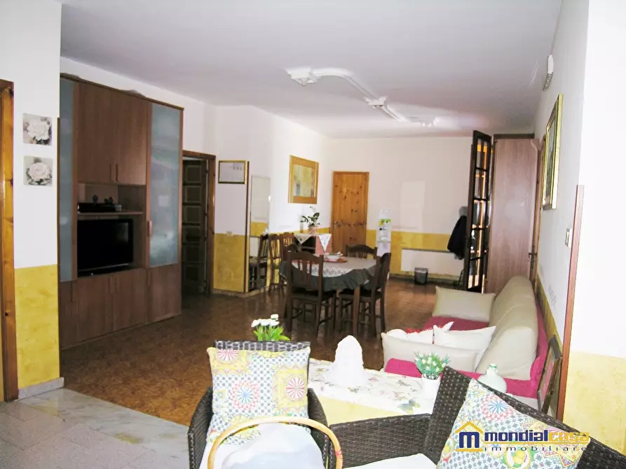 Immagine 3 di Villa in vendita  a Pachino