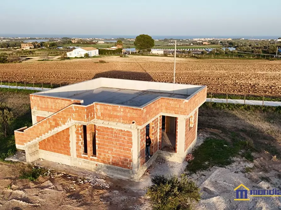 Immagine 2 di Villa in vendita  a Pachino