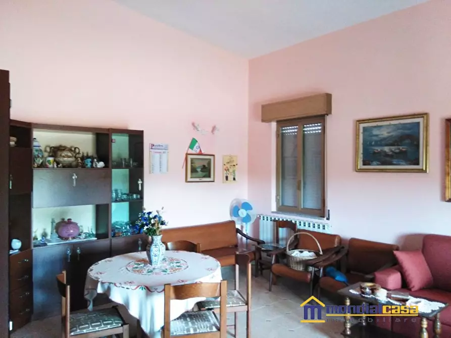 Immagine 5 di Villa in vendita  a Pachino