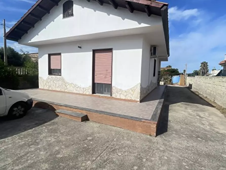 Immagine 3 di Villa in vendita  a Noto