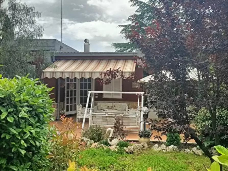 Immagine 5 di Villa in vendita  a Grumo Appula