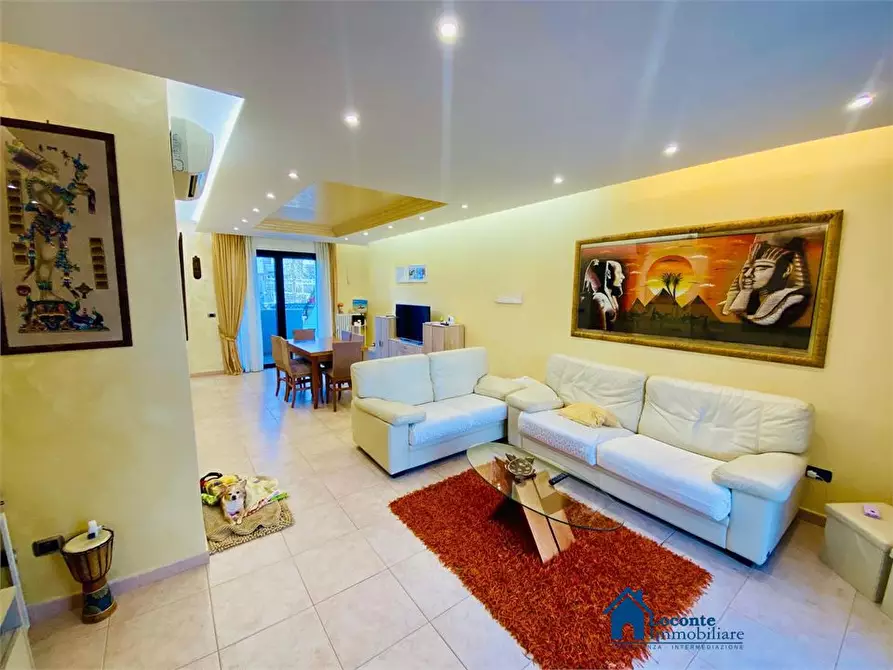 Immagine 5 di Villa in vendita  a Capurso