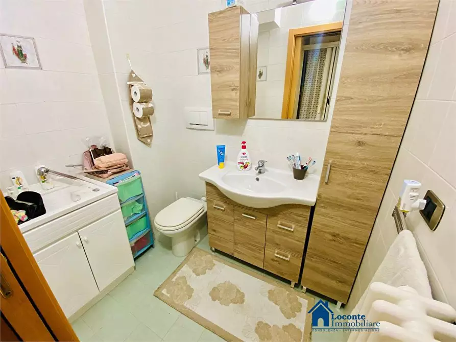 Immagine 8 di Villa in vendita  a Capurso