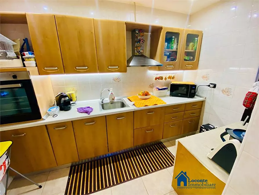 Immagine 7 di Villa in vendita  a Capurso