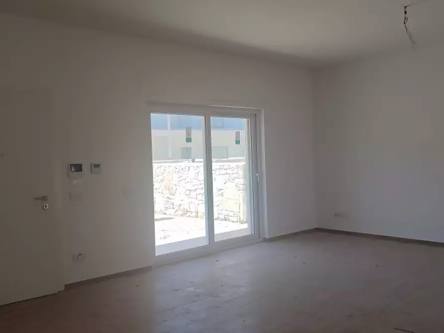 Immagine 9 di Villa in vendita  12 a Bari