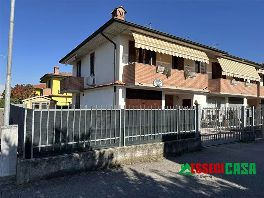 Immagine 1 di Villa in vendita  a Arzago D'adda