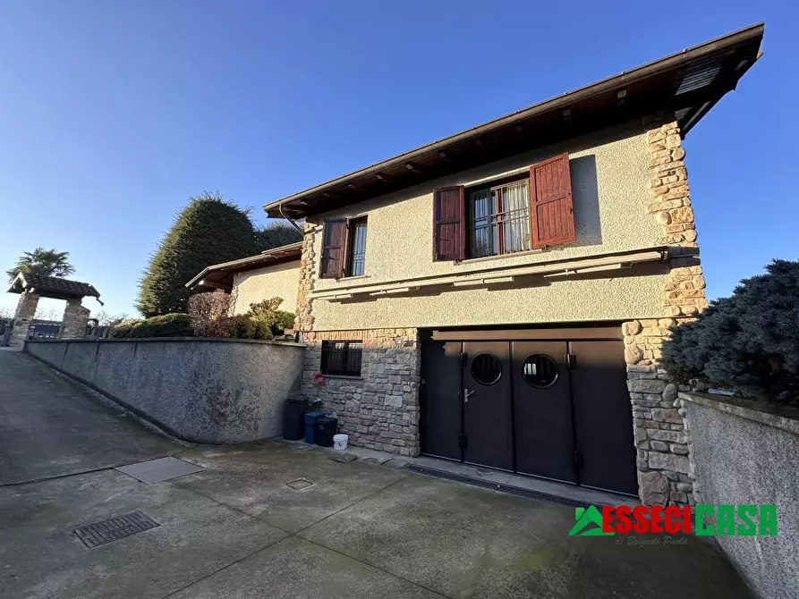 Immagine 6 di Villa in vendita  a Casirate D'adda