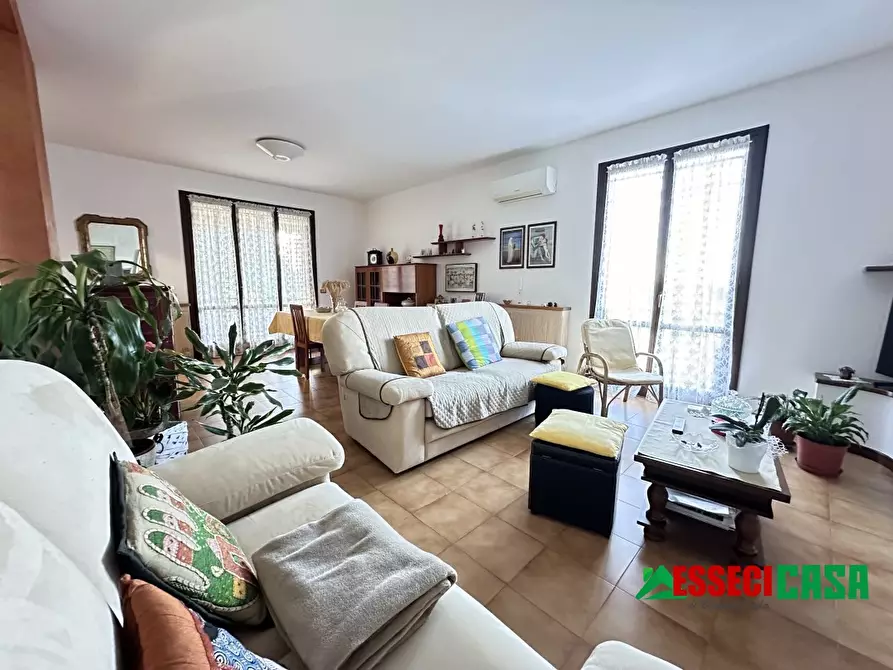 Immagine 7 di Villa in vendita  a Casirate D'adda