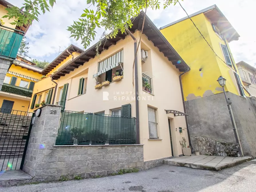 Immagine 1 di Villetta a schiera in vendita  28 a Galbiate