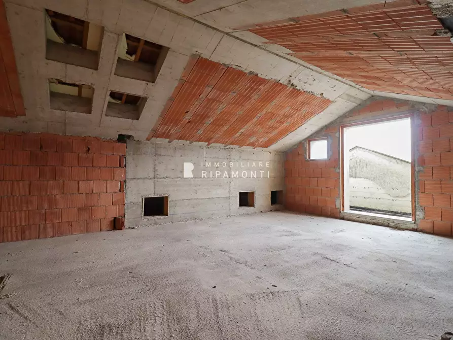 Immagine 10 di Villetta a schiera in vendita  a Oggiono