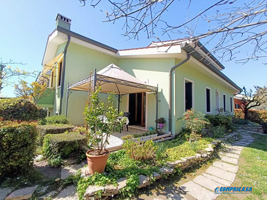 Immagine 1 di Casa semindipendente in vendita  a Montagnana