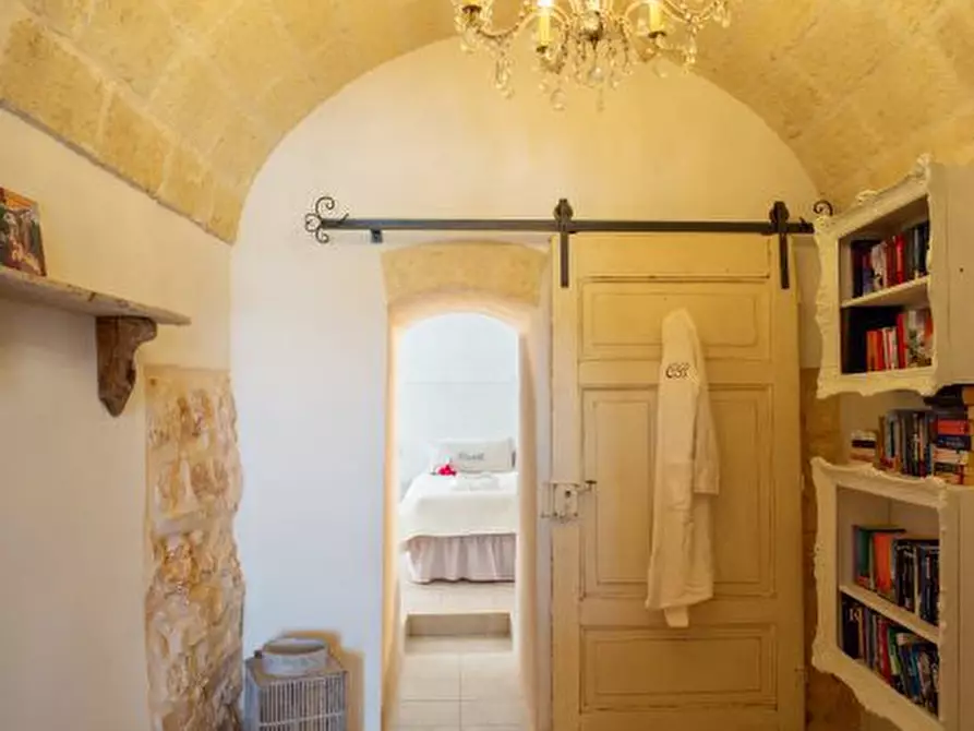 Immagine 8 di Villa in vendita  a Ceglie Messapico