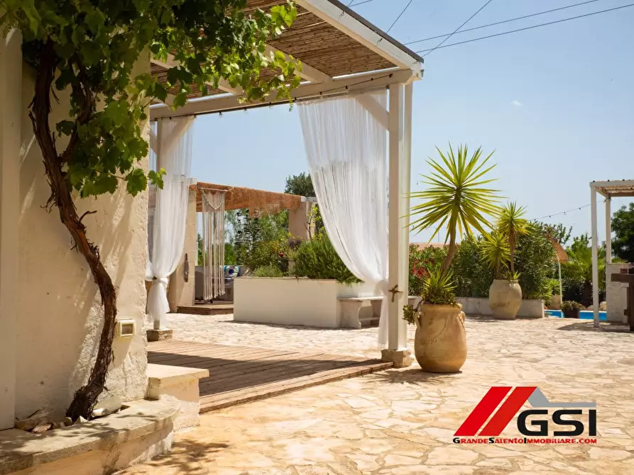Immagine 10 di Villa in vendita  a Ceglie Messapico