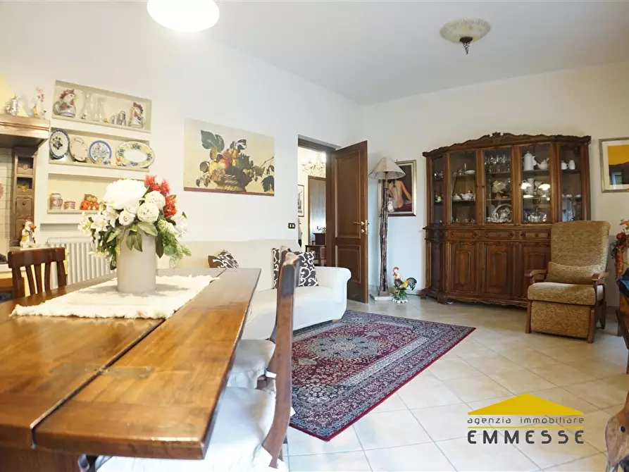 Immagine 7 di Casa indipendente in vendita  a Massa