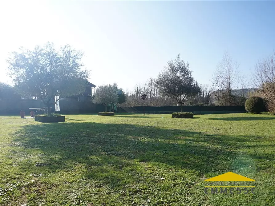 Immagine 2 di Casa indipendente in vendita  a Massa