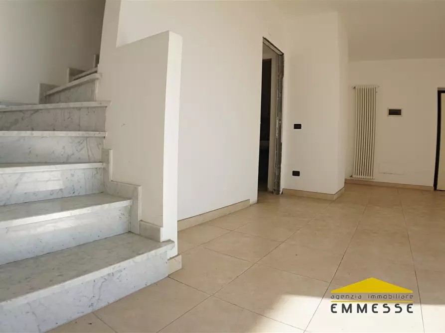 Immagine 6 di Casa indipendente in vendita  a Carrara