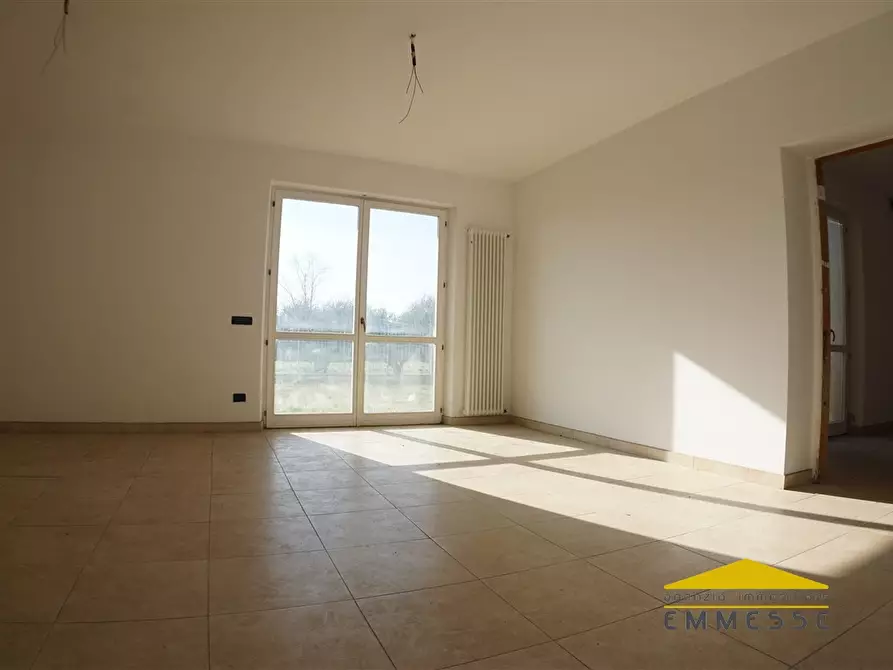 Immagine 9 di Casa indipendente in vendita  a Carrara