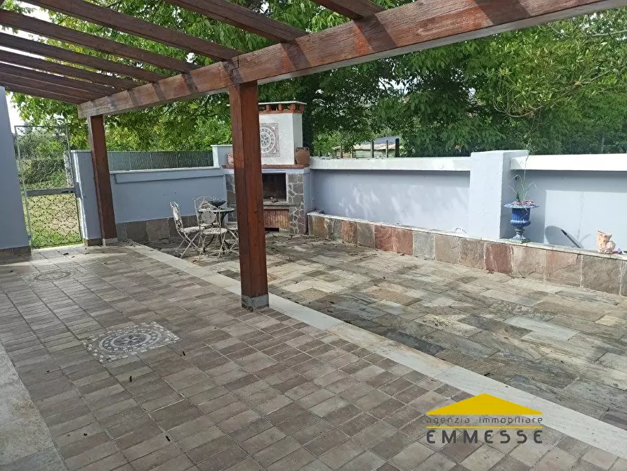 Immagine 2 di Casa indipendente in vendita  a Massa