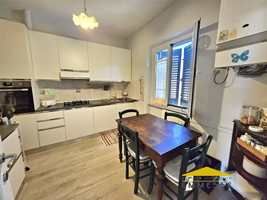 Immagine 6 di Casa indipendente in vendita  a Massa