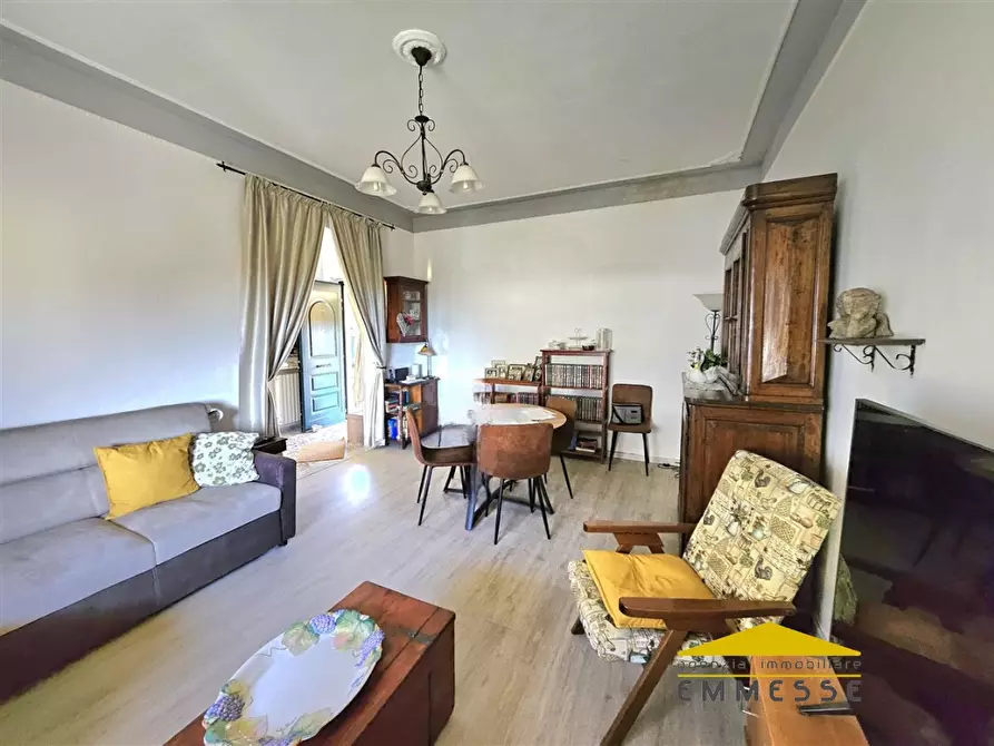 Immagine 3 di Casa indipendente in vendita  a Massa