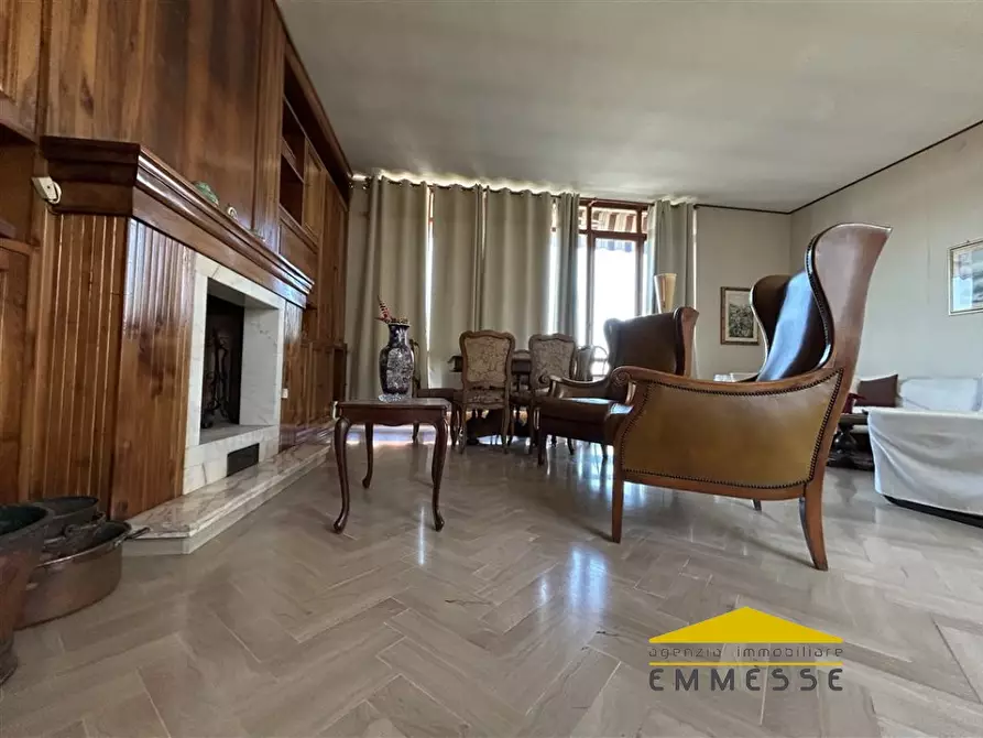 Immagine 7 di Casa indipendente in vendita  a Massa