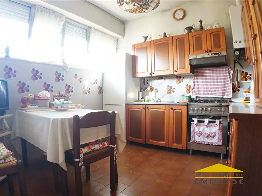 Immagine 10 di Casa indipendente in vendita  a Massa