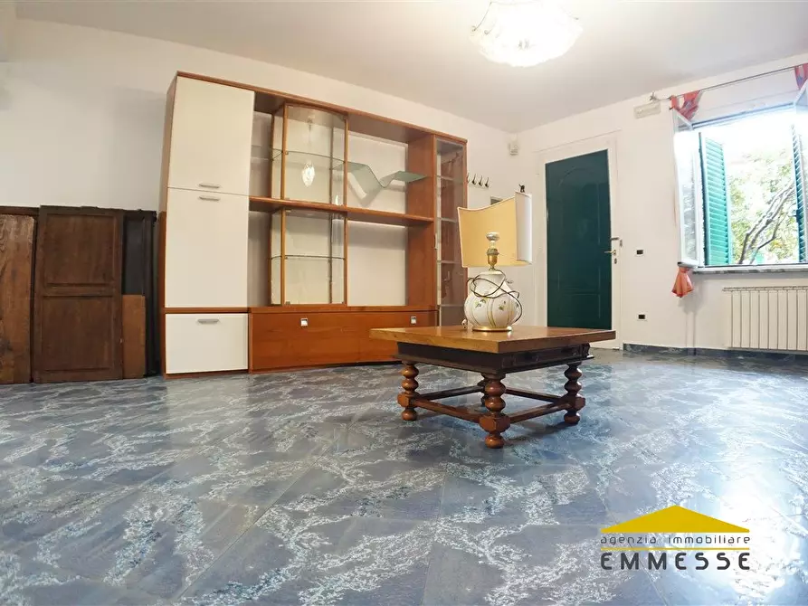 Immagine 7 di Casa indipendente in vendita  a Massa