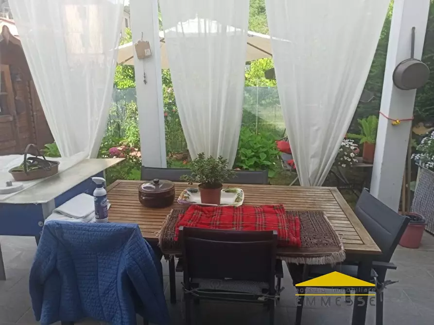 Immagine 1 di Casa indipendente in vendita  a Massa