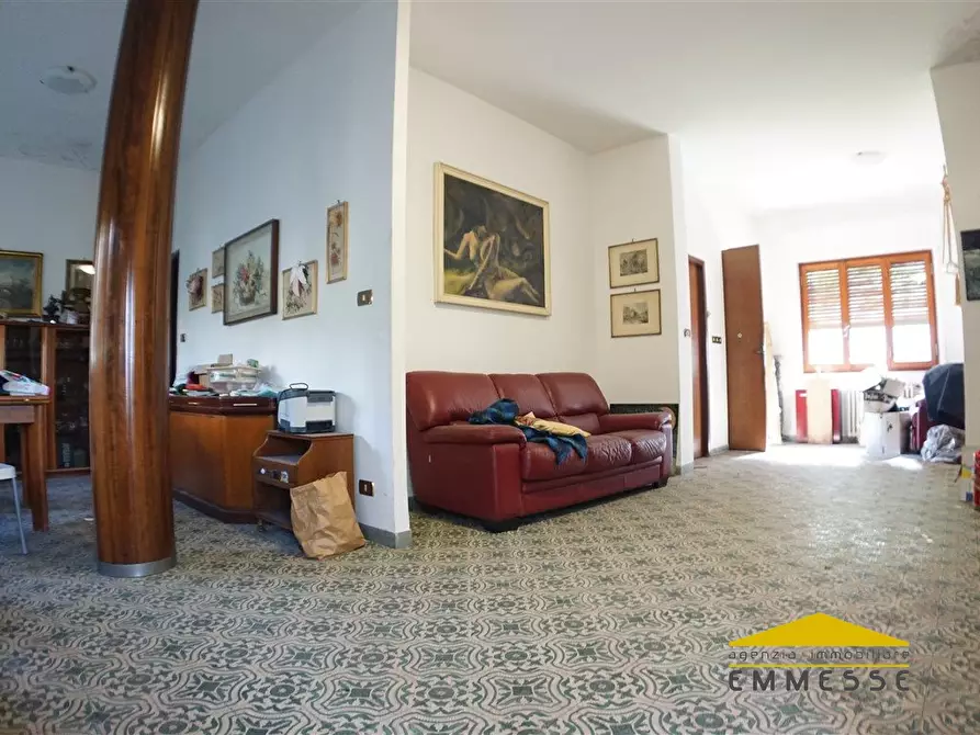 Immagine 4 di Casa indipendente in vendita  a Massa